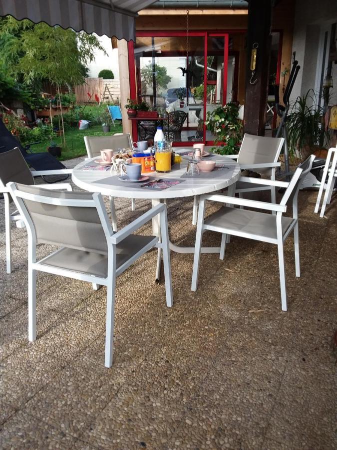 Bed and Breakfast Le Grive Chevremont Exterior foto